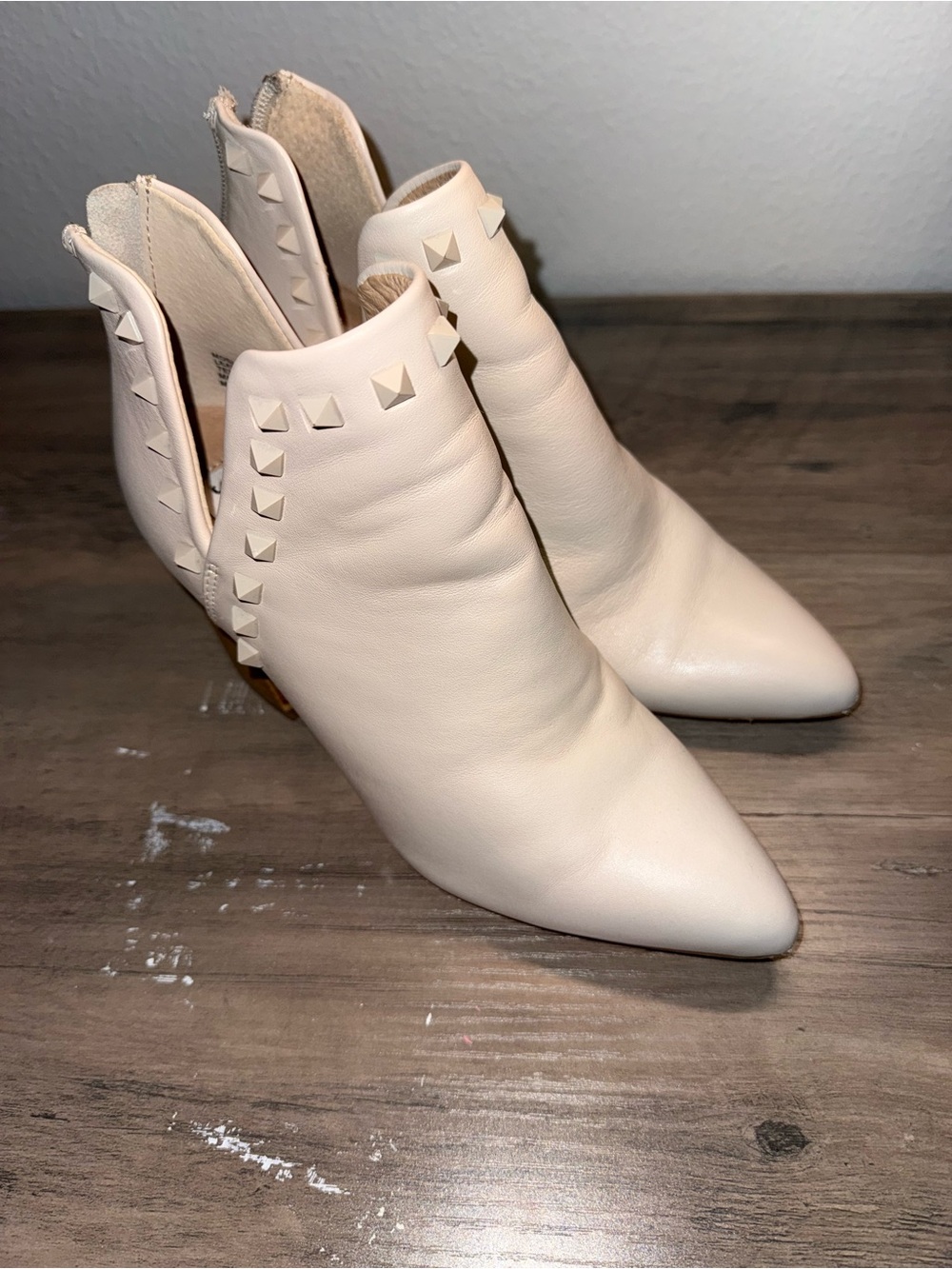 Steve Madden Cream Pointed-Toe Studded Ankle Boots